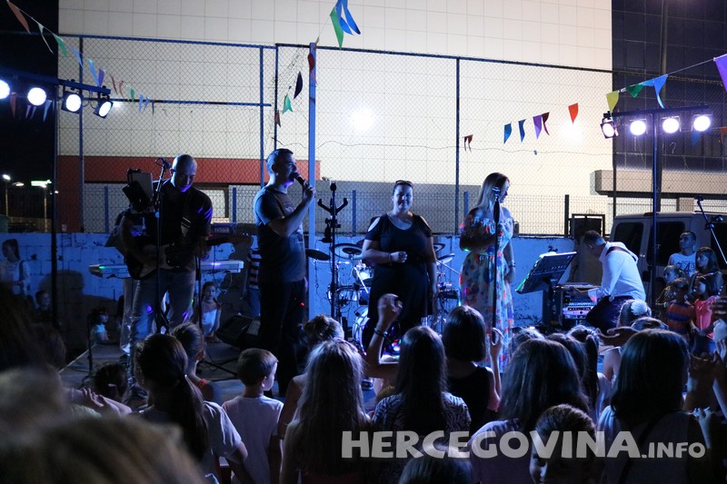 Koncertom grupe 'Twist' zatvorene ljetne igre 'Duga' u Župi Sv.Ivana u Mostaru