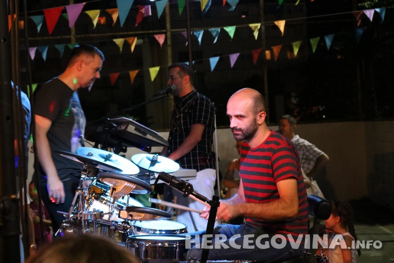 Koncertom grupe 'Twist' zatvorene ljetne igre 'Duga' u Župi Sv.Ivana u Mostaru