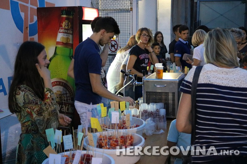 Koncertom grupe 'Twist' zatvorene ljetne igre 'Duga' u Župi Sv.Ivana u Mostaru