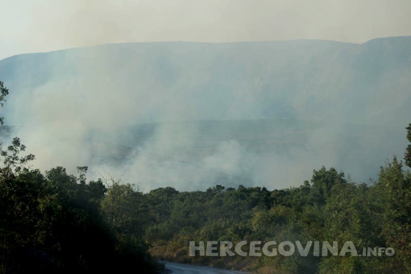 Veliki požar na Žegulji nedaleko od Stoca