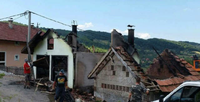 zapaljena garaža