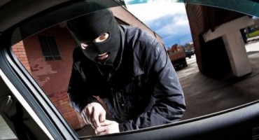 Livno, automobil, krađa