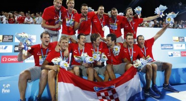 Hrvatska zemlja, doček