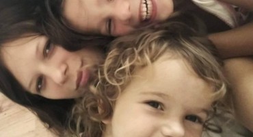 Mostarac bez dlake na jeziku:Ona nije sama,ona ima njih dvije,evo ima i mene a mora imati i vas