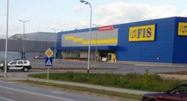 Kod marketa 'FIS' pronađeno beživotno tijelo muškarca