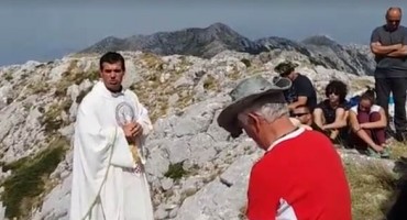Govor na gori: Pokušajte izdvojiti 7 minuta i poslušajte nadahnutu propovjed don Mate Munitića