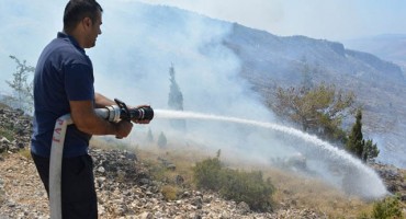 Policija traga za piromanima koji su namjeravali zapaliti šumu kod Tomislavgrada