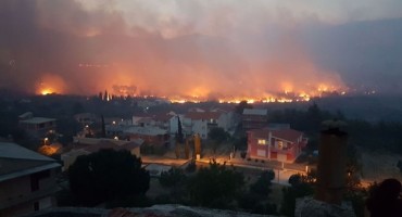 Veterani 4. gardijske brigade odazvali se akciji gašenja katastrofalnog požara nadomak Splita 