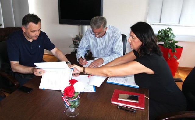 HŠK Zrinjski, ugovor