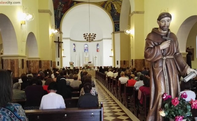 Započela devetnica sv. Nikoli Taveliću – otvorena samostanska knjižnica i izložba ‘Put sandala svetog Nikole Tavelića’ 