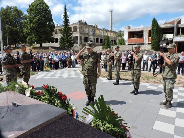 Obilježen Dan sjećanja na poginule branitelje u Bos. Grahovu