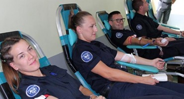 Mostar: Kadeti iz Direkcije i SIPA darivali krv