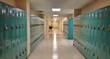 Direktor škole uhićen zbog umiješanosti u prostituciju