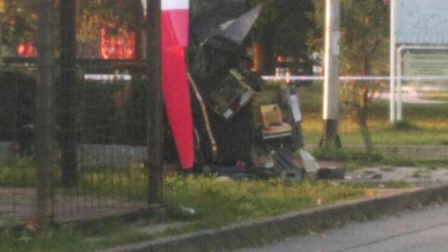Eksplozija u Zagrebu: Raznijeli plinom bankomat i ukrali novac