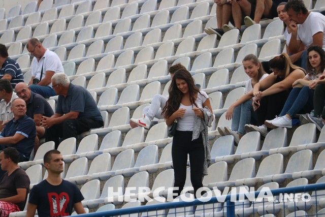 Pogledajte kako je bilo na tribinama stadiona Goška za vrijeme utakmice protiv Zrinjskog