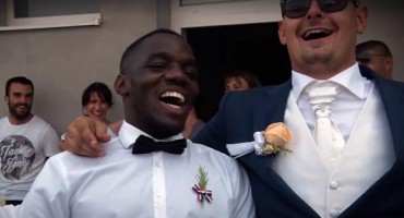 Hercegovci u svatovima zapivali gangu na engleskom