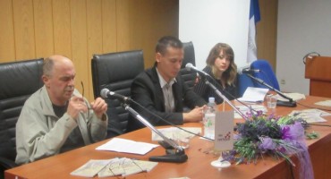 Ivan Vrljić u Ljubuškom predstavio knjigu pjesama 'Putnik u vremenu' 