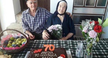 Široki Brijeg: Stipe i Stana Ćorić proslavili 70 godina zajedničkog života