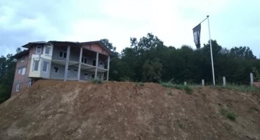 zastava, Tuzla