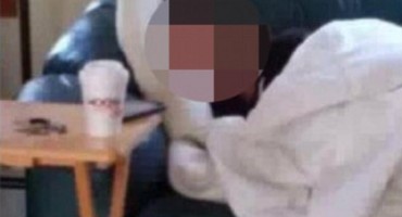 Ljutiti otac zatekao dadilju kako spava pa je naučio lekciju