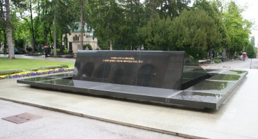 Muškarac izvršio samoubojstvo na Tuđmanovom grobu