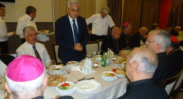 Biskup Perić svečano obilježio 25. godišnjicu ređenja