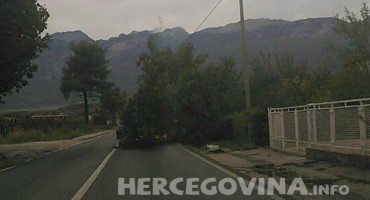 Pogledajte kako je nevrijeme 'protutnjalo' u sjevernom djelu općine Mostar