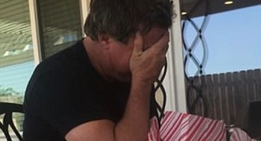 Nakon 17 godina postavila je očuhu pitanje koje ga je potpuno slomilo