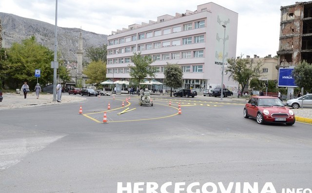 Mostar: Od srijede 18.10.2017.god. stupa na snagu izmjenjeni režim prometa u ul. Maršala Tita 