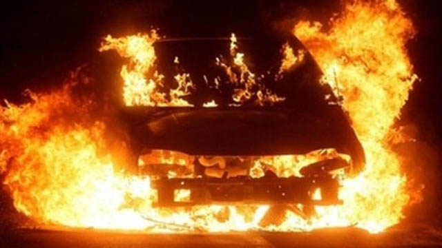 Mostar: Zapaljena dva automobila