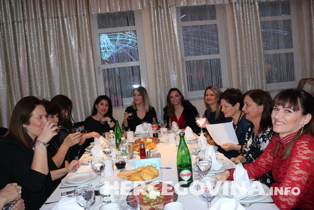 Mostar: Održana Donatorska večera Zajednice žena HDZ BiH Kraljica Katarina Kosača