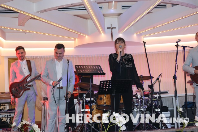 Mostar: Održana Donatorska večera Zajednice žena HDZ BiH Kraljica Katarina Kosača