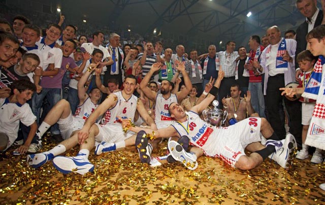 široki slavi