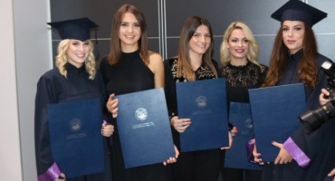 Farmaceutski fakultet: Pogledajte tko je dobio dekanovu nagradu i zahvalnice na promociji diplomanata