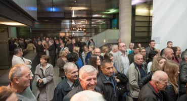 Film 'Krvava berba grožđa' izazvao suze i ovacije