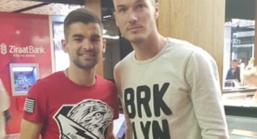 Nekadašnji Plemići uživaju nakon posjete Trebeviću