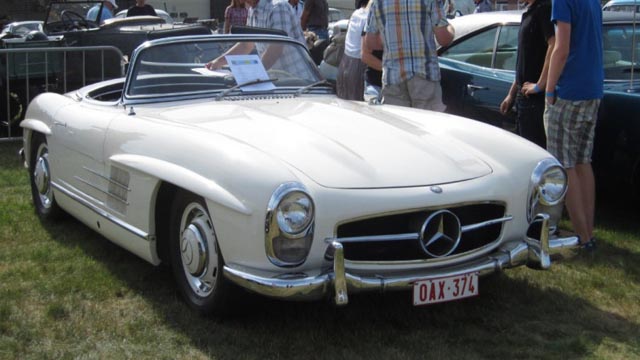 Legendarni 300 SL modeli najveće zvijezde Mercedesove aukcije