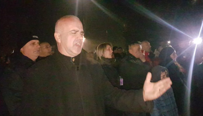 Pjesmom Sude mi rasplakao nazočne na paljenju svijeća za generala Praljka