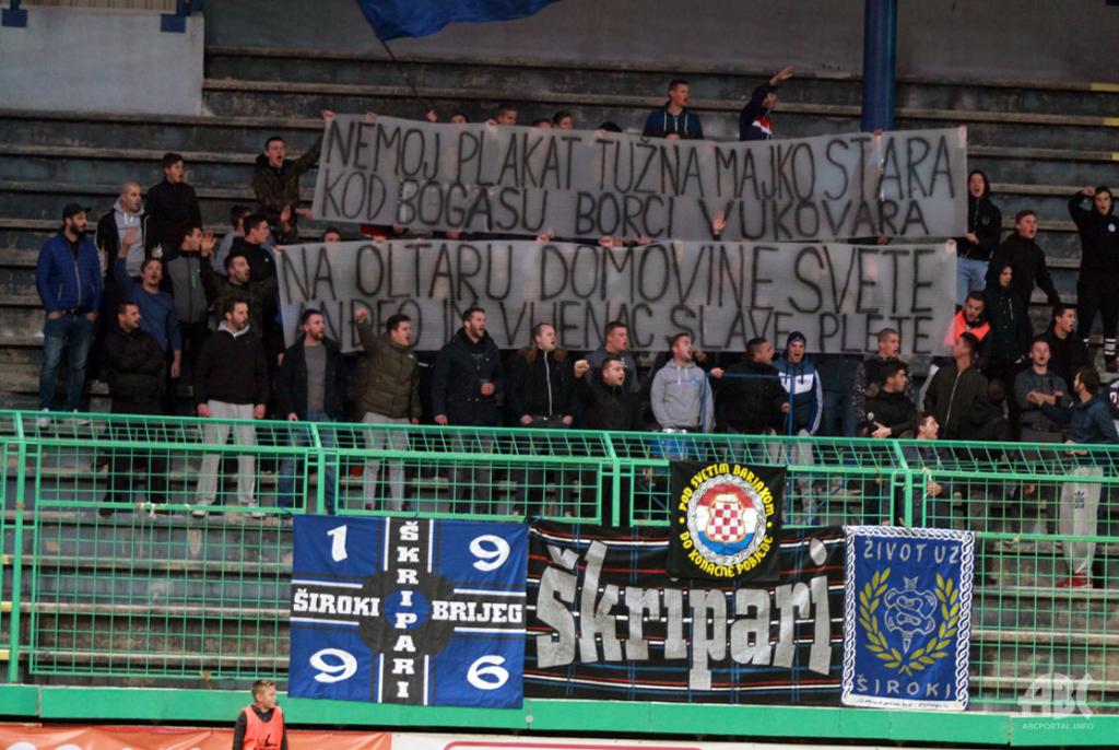 Škripari pokazali transparent pun emocija za majke i poginule branitelje herojskog Vukovara
