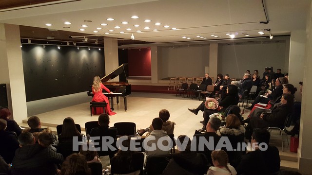 FPMOZ: Održan diplomski koncert Ane Marije Miličević