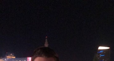 majica, uvredljivi natpisi