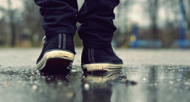 Cipele će vam postati otporne na vodu uz ovaj genijalan trik