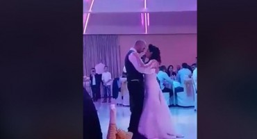 Mostar: Mlada mladoženju u svatovima iznenadila prekrasnom baladom