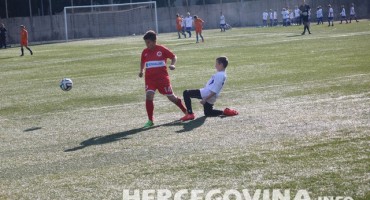 Pogledajte kako je jučer bilo na nogometnoj hej ligi u Mostaru