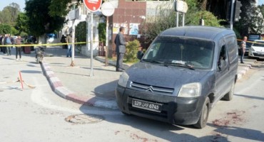 Preminuo policajac kojeg je jučer napao terorista