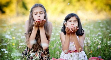 10 razloga zašto je super imati stariju sestru