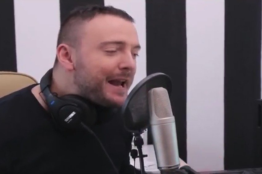 Pogledajte kako Mario Zovko imitira 35 izvođača glazbene scene bivše Jugoslavije
