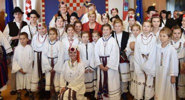 Ured predsjednice , Kolinda Grabar Kitarović