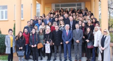 Primljeno 125 vježbenika u Vladu HNŽ-a