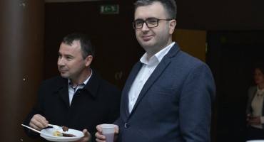 Premijerno izvedena predstava 'Ne igraj na Engleze' u NPM-u